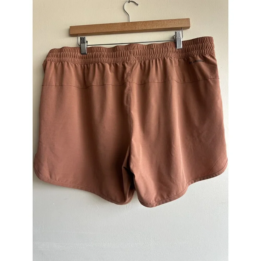 Columbia Men’s XL Terracotta Performance Fishing Shorts 5” Stretch Quick Dry